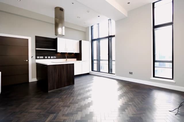 2Bedrooms, 2Bathrooms