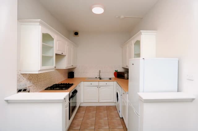3Bedrooms, 2Bathrooms