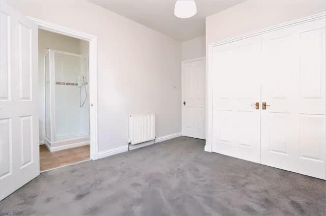 3Bedrooms, 2Bathrooms
