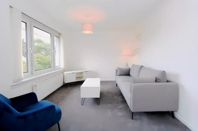 2Bedrooms, 1Bathrooms