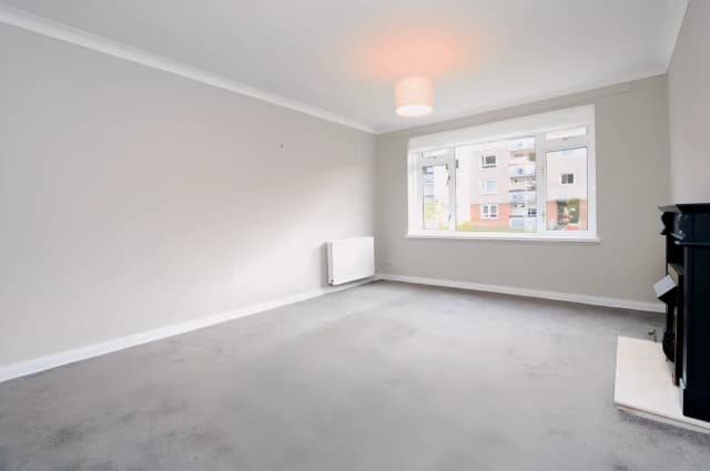 2Bedrooms, 1Bathrooms