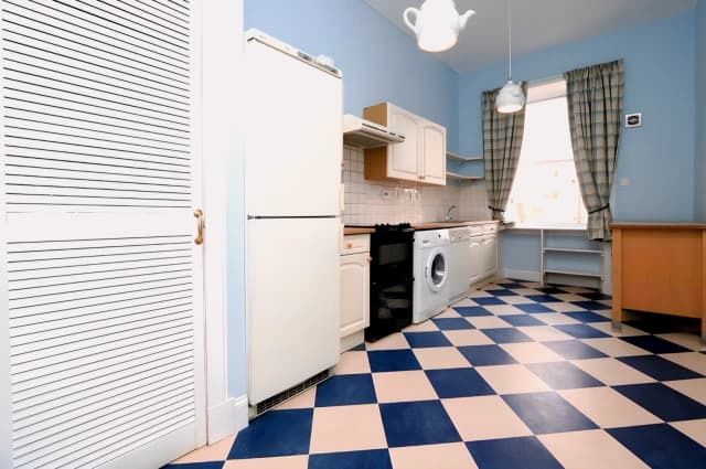 3Bedrooms, 2Bathrooms