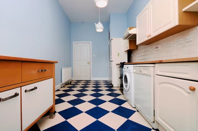 3Bedrooms, 2Bathrooms