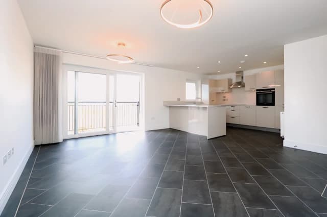 2Bedrooms, 2Bathrooms