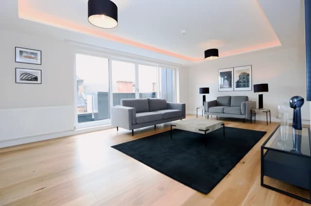 3Bedrooms, 2Bathrooms
