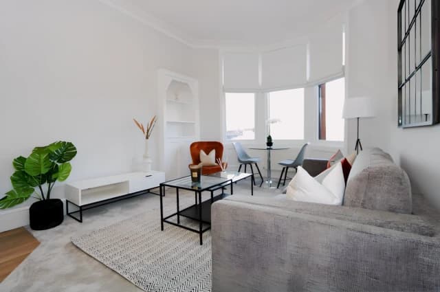 1Bedrooms, 1Bathrooms