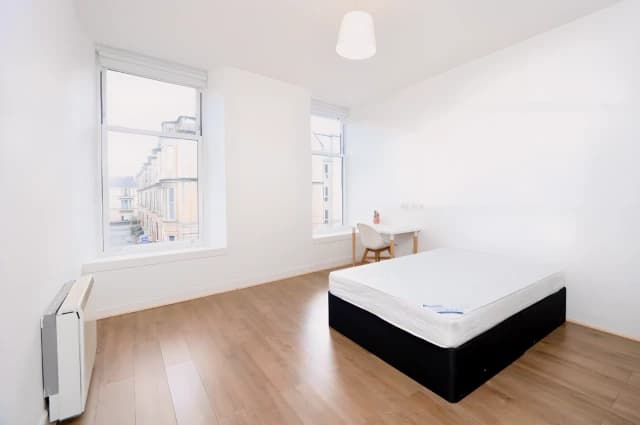 2Bedrooms, 1Bathrooms