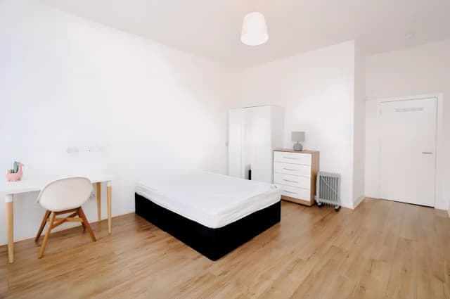 2Bedrooms, 1Bathrooms