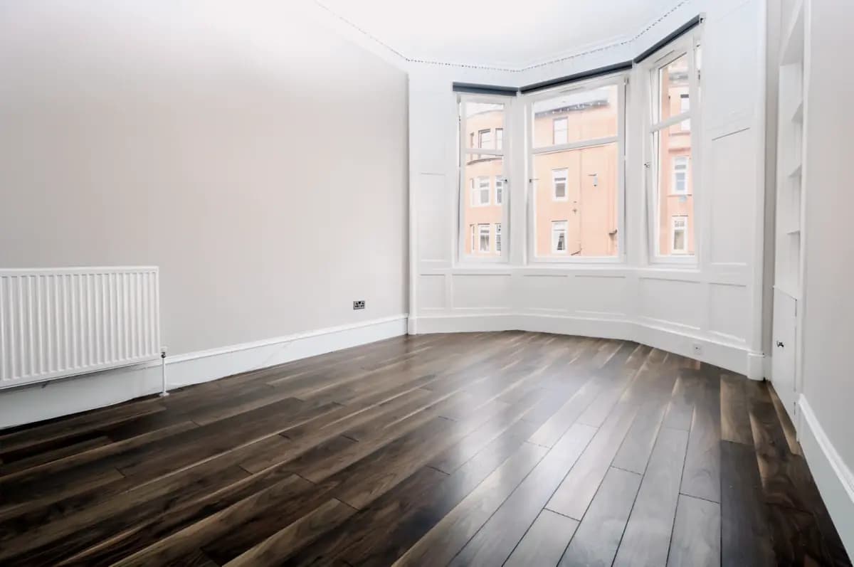 2Bedrooms, 1Bathrooms