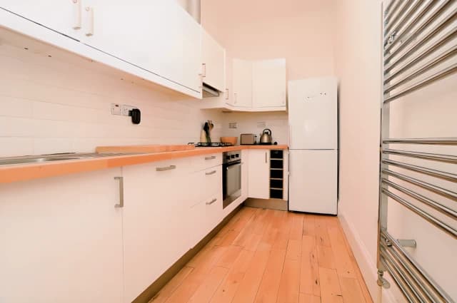 3Bedrooms, 1Bathrooms