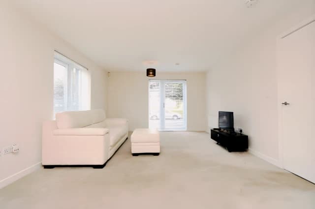 2Bedrooms, 2Bathrooms