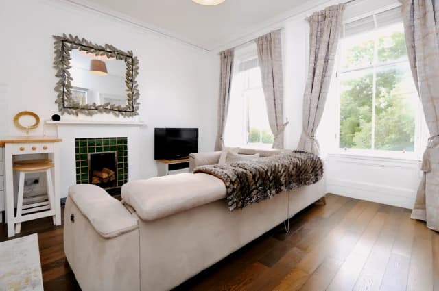 1Bedrooms, 1Bathrooms