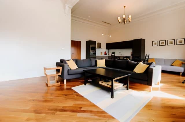 2Bedrooms, 1Bathrooms
