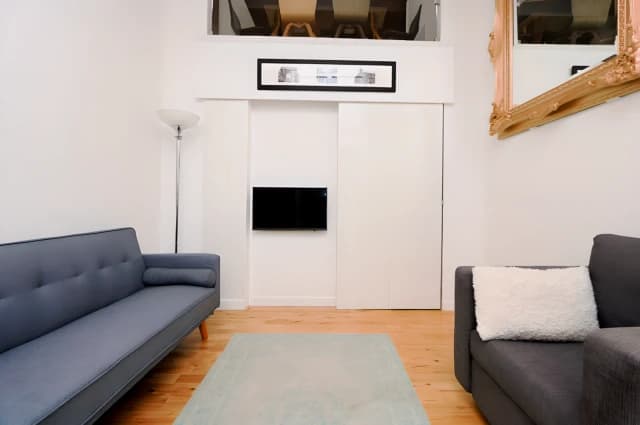 1Bedrooms, 2Bathrooms