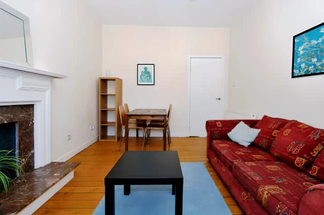 2Bedrooms, 1Bathrooms