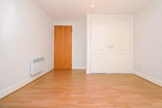 2Bedrooms, 1Bathrooms