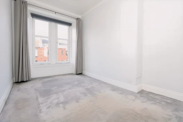 2Bedrooms, 1Bathrooms