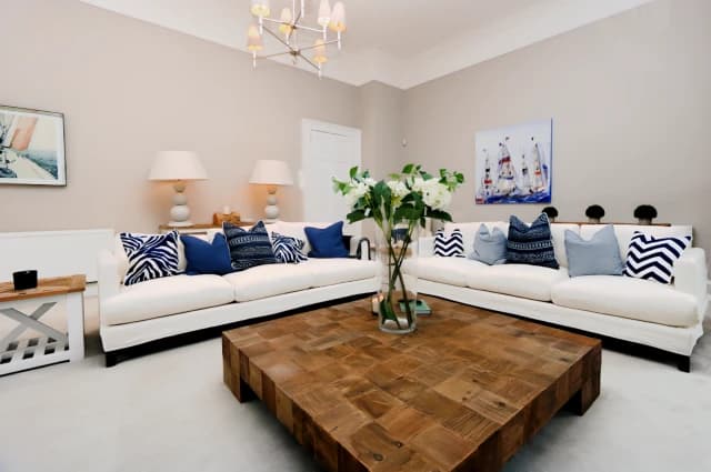 3Bedrooms, 2Bathrooms