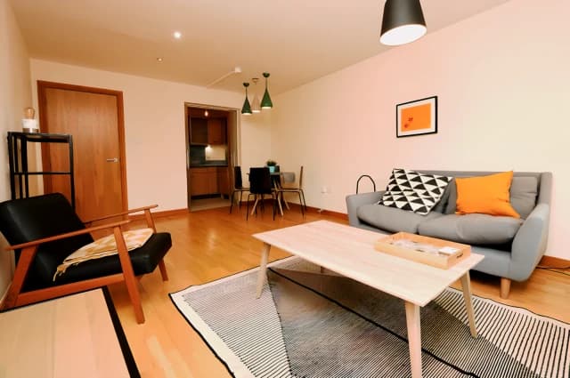 2Bedrooms, 2Bathrooms