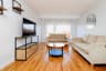 2Bedrooms, 1Bathrooms