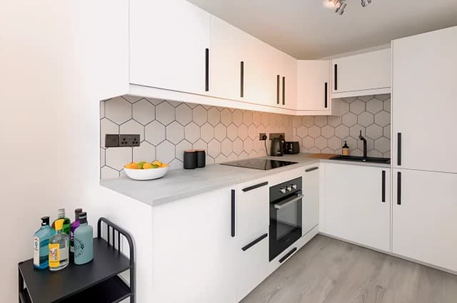 1Bedrooms, 1Bathrooms