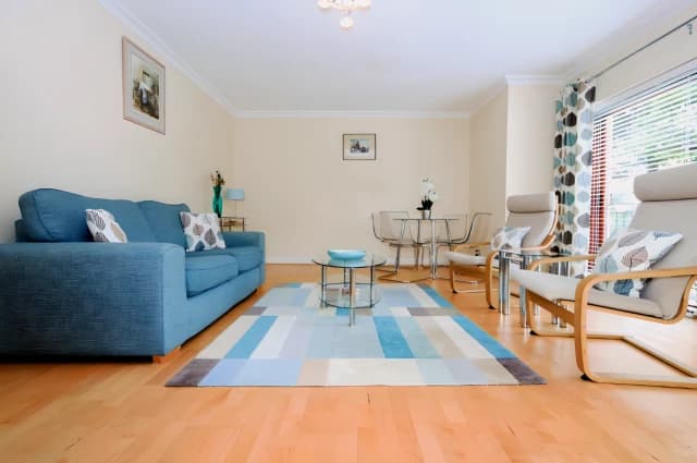 2Bedrooms, 2Bathrooms