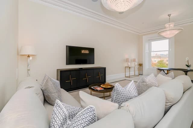 3Bedrooms, 4Bathrooms