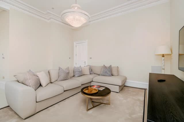 3Bedrooms, 4Bathrooms