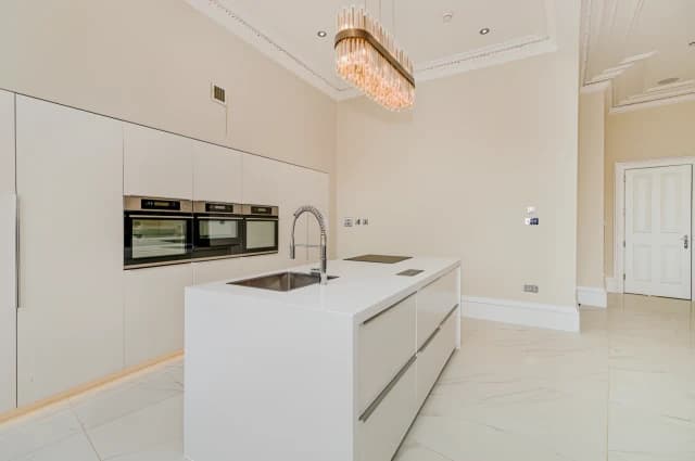 3Bedrooms, 4Bathrooms