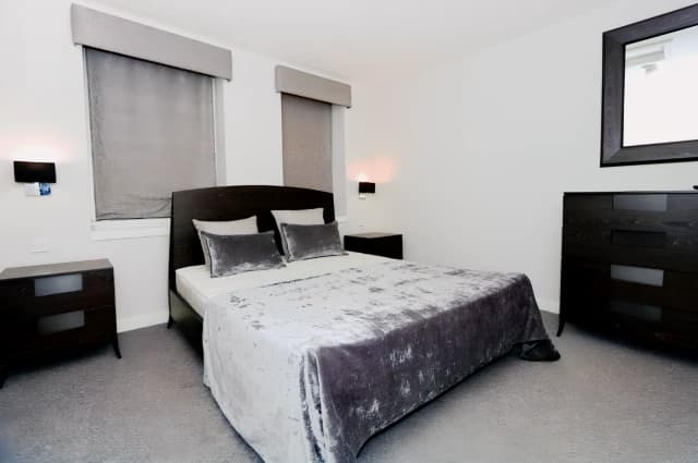 1Bedrooms, 1Bathrooms