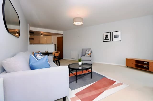 2Bedrooms, 2Bathrooms