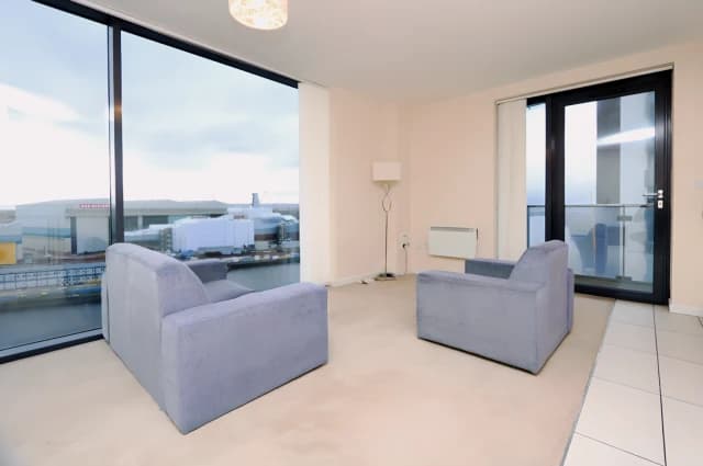 2Bedrooms, 2Bathrooms