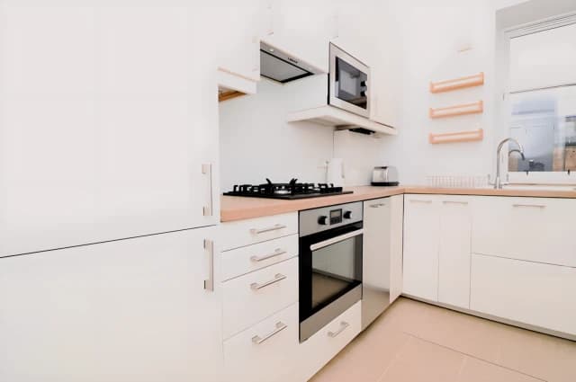 2Bedrooms, 1Bathrooms
