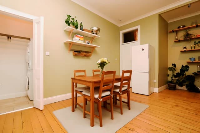 1Bedrooms, 1Bathrooms