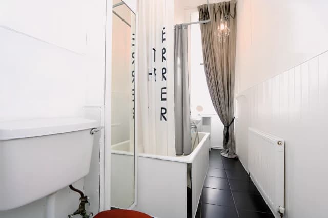 1Bedrooms, 1Bathrooms