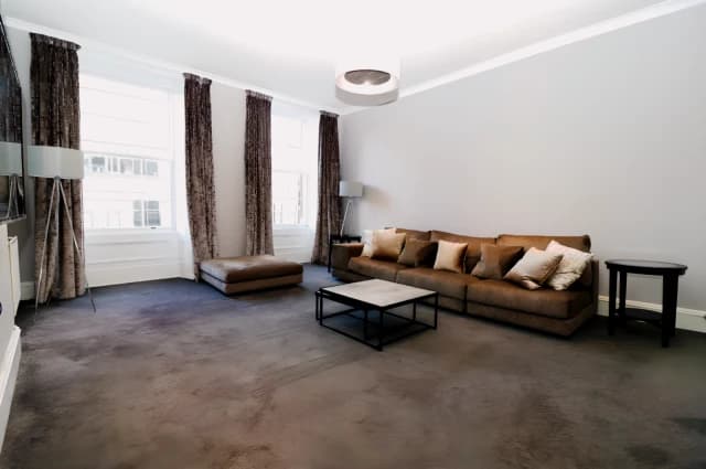 3Bedrooms, 2Bathrooms
