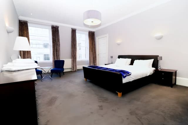 3Bedrooms, 2Bathrooms