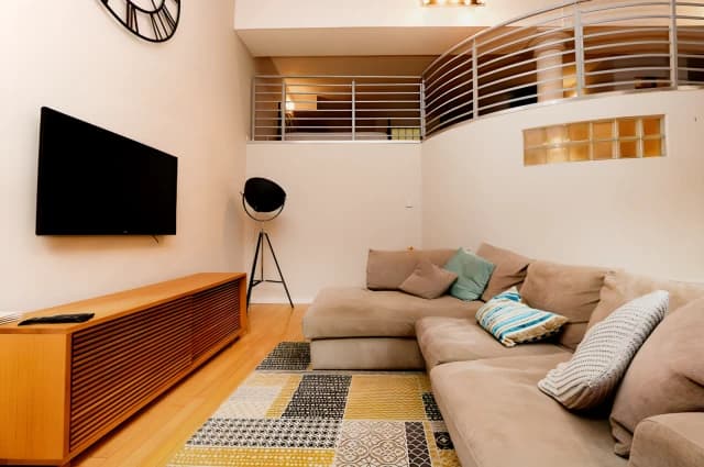 1Bedrooms, 1Bathrooms