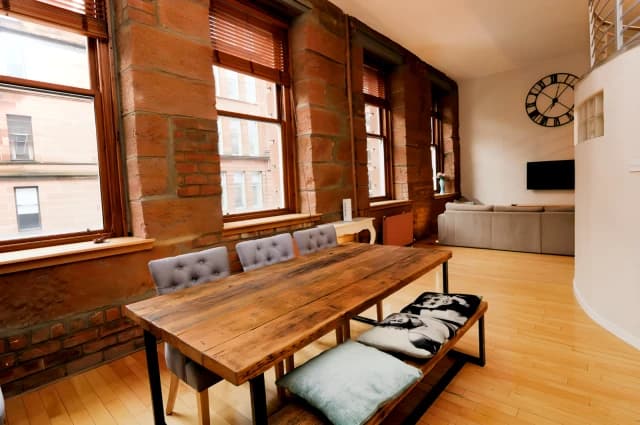 1Bedrooms, 1Bathrooms