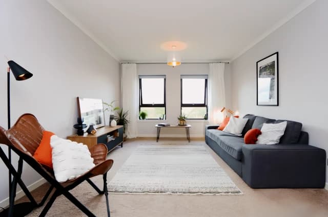 1Bedrooms, 1Bathrooms