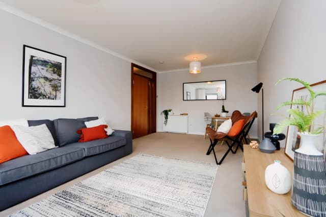 1Bedrooms, 1Bathrooms