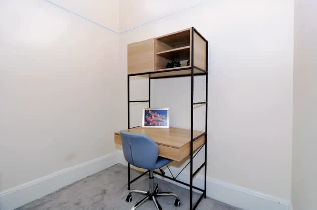 1Bedrooms, 1Bathrooms