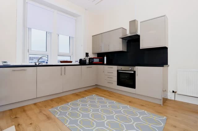 1Bedrooms, 1Bathrooms