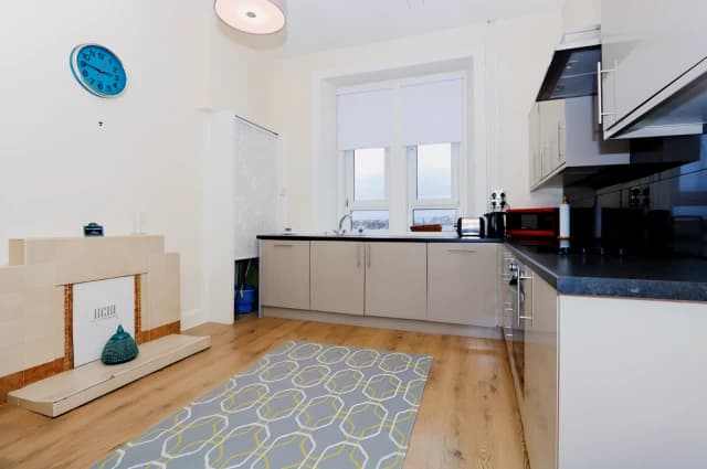 1Bedrooms, 1Bathrooms