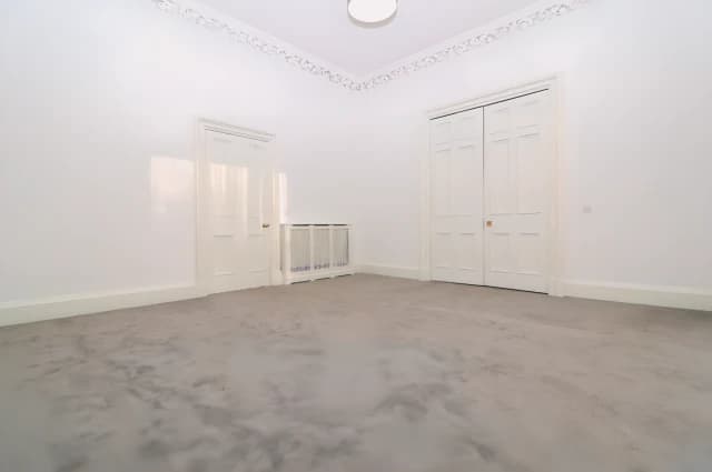 2Bedrooms, 1Bathrooms