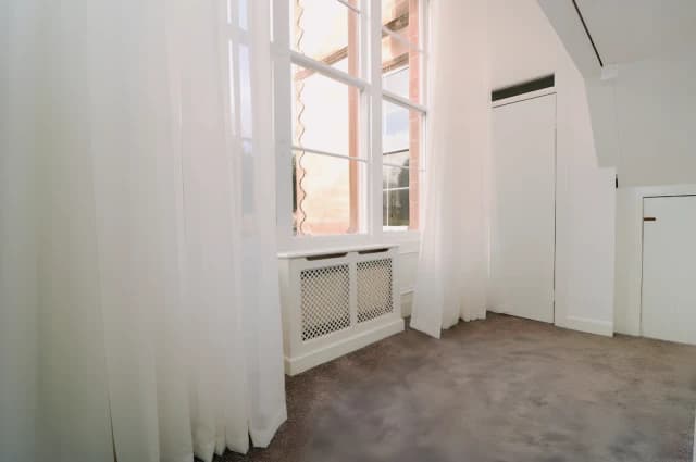 2Bedrooms, 1Bathrooms