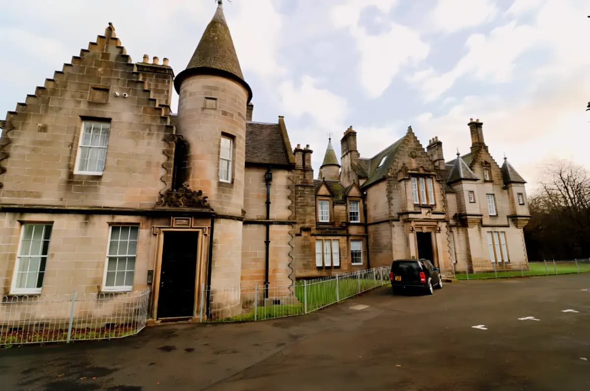 Tollcross Road, G32 8TF