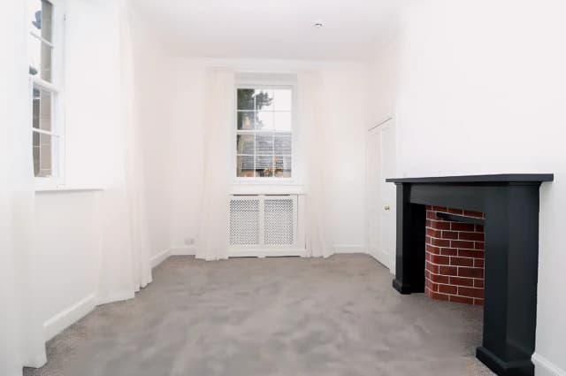 2Bedrooms, 1Bathrooms