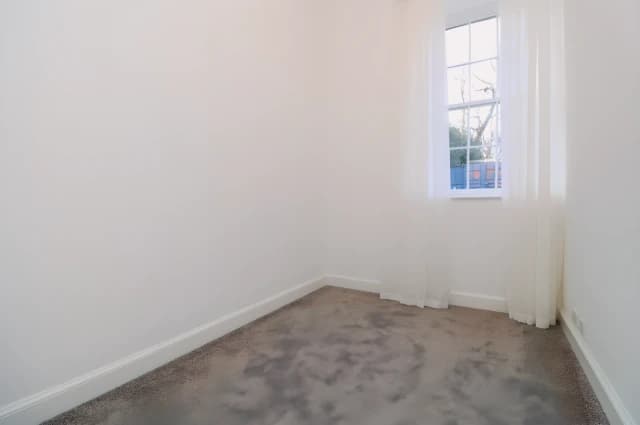 2Bedrooms, 1Bathrooms