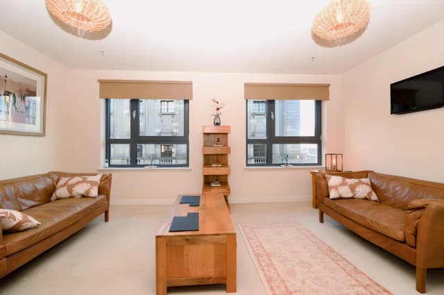 2Bedrooms, 2Bathrooms